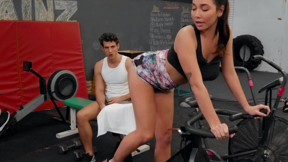 Hot ass Karlee Grey tries the cock at the gym