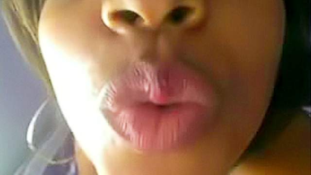 Naked black girl webcam solo