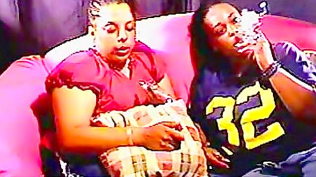 Chubby black chicks smoke on the couch