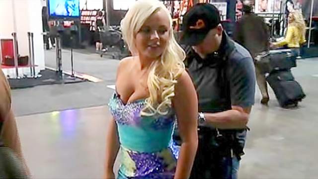 Bree Olson puts on a sexy dress